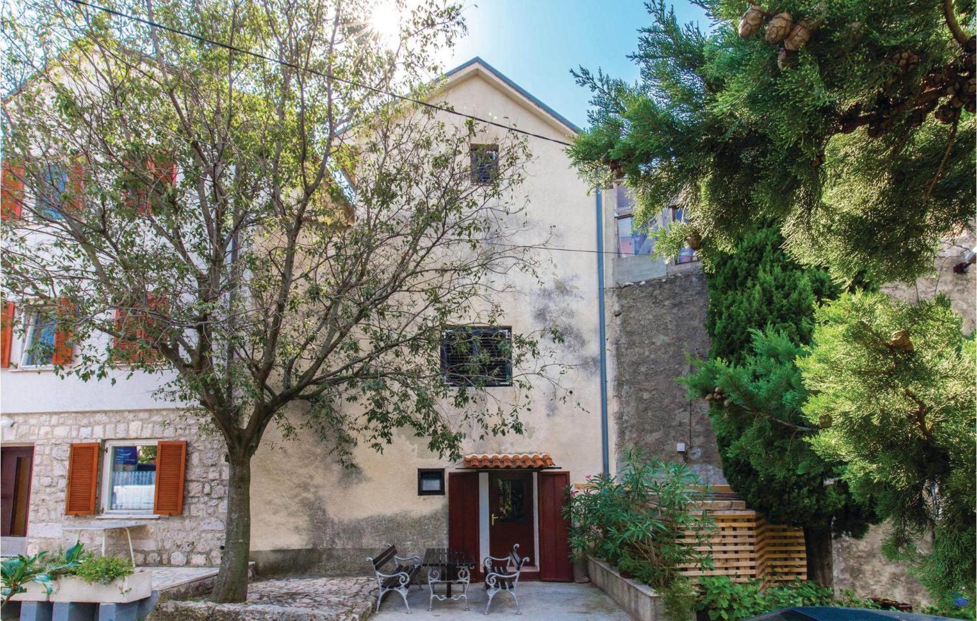 Amazing Apartment In Novi Vinodolski With Wifi מראה חיצוני תמונה